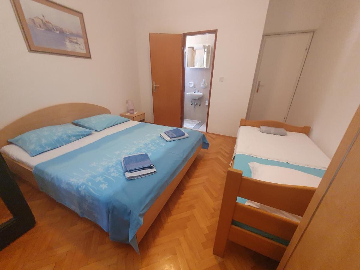 Apartments Karlo Omiš Exterior foto