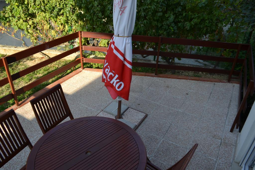 Apartments Karlo Omiš Cameră foto