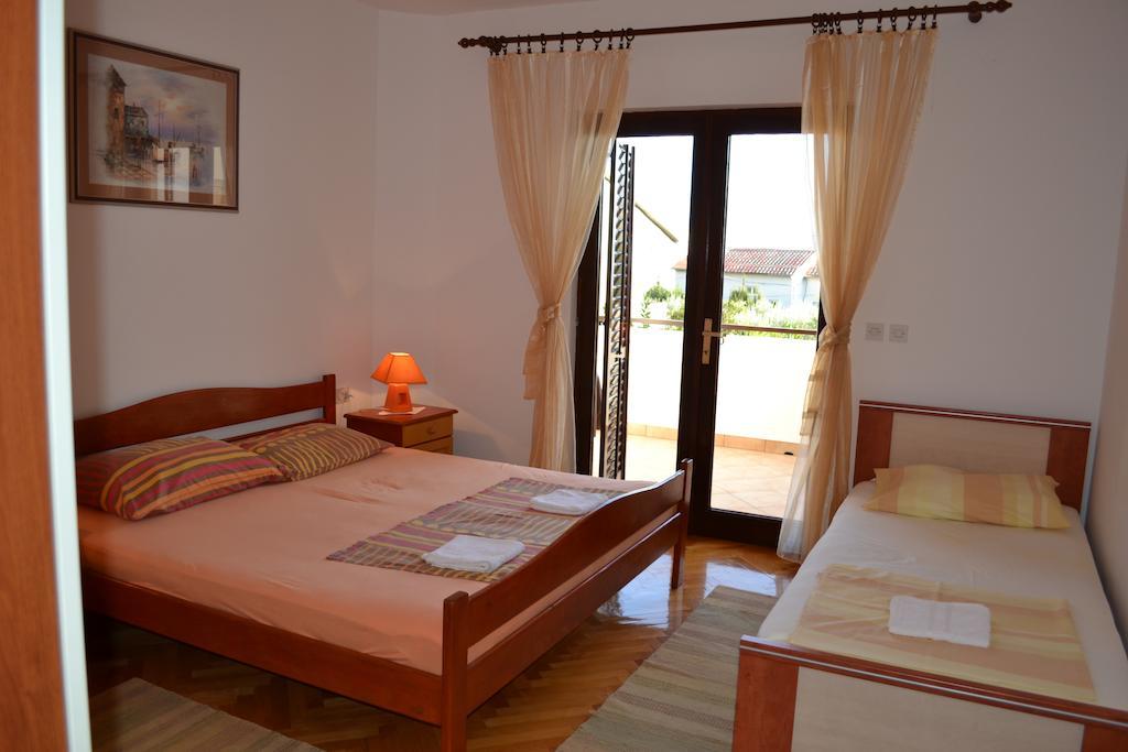 Apartments Karlo Omiš Cameră foto