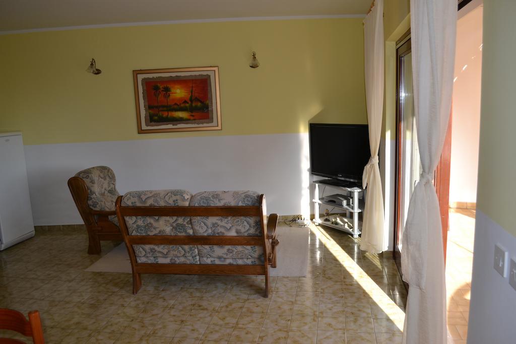 Apartments Karlo Omiš Exterior foto