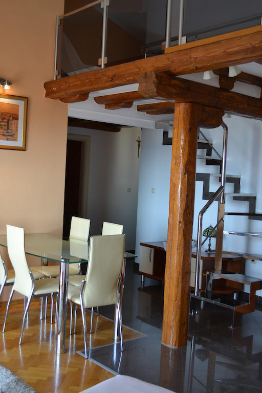 Apartments Karlo Omiš Exterior foto